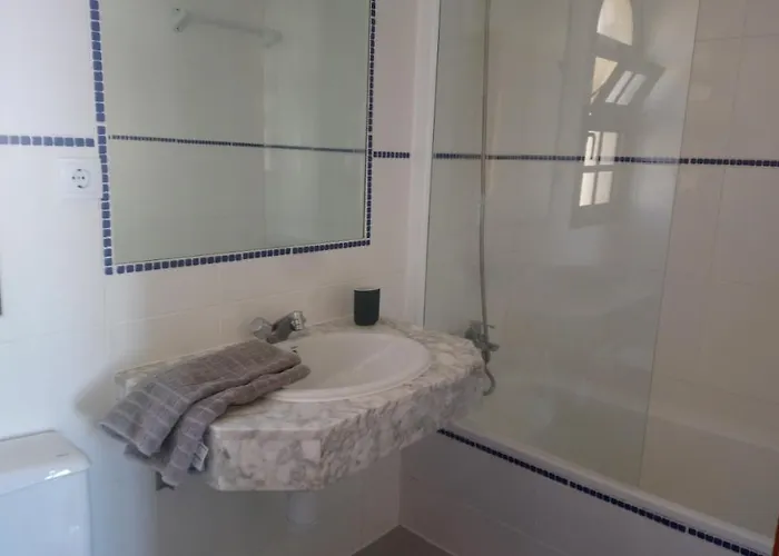 Διαμέρισμα Oasis By The Pool