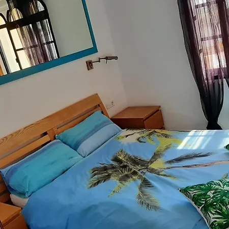 Oasis By The Pool Apartamento *